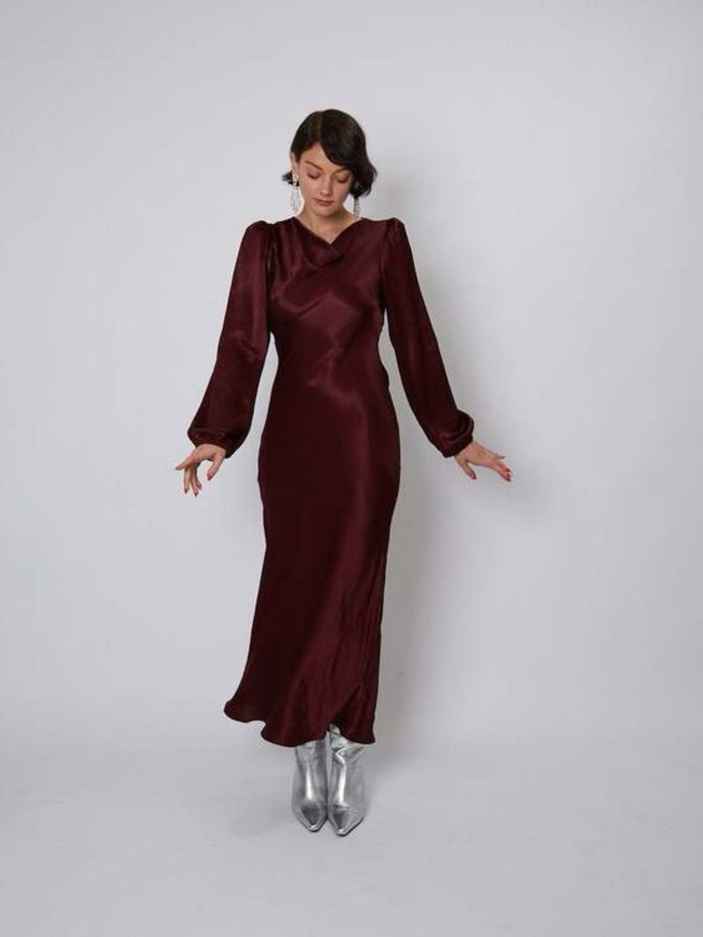 ASTR Wine Samara Satin Long-Sleeve Open Back Dress Wedding Cocktail Party M